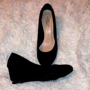 Seychelles black Wedges size 7